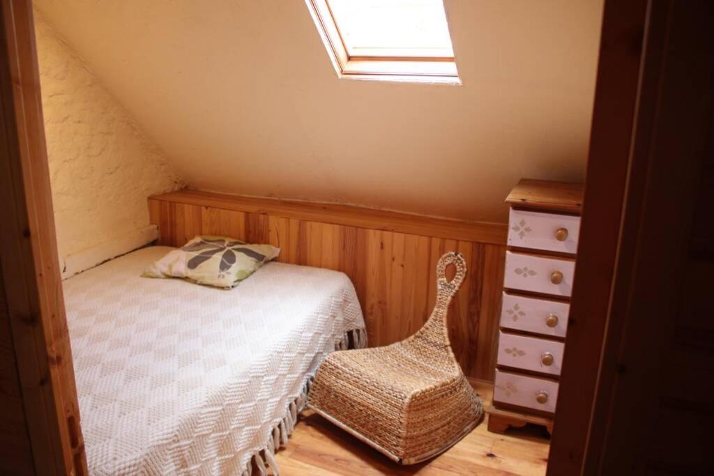 Bras D'Or Rural Gite Cottage By Farms & Lakes. Bais  ภายนอก รูปภาพ