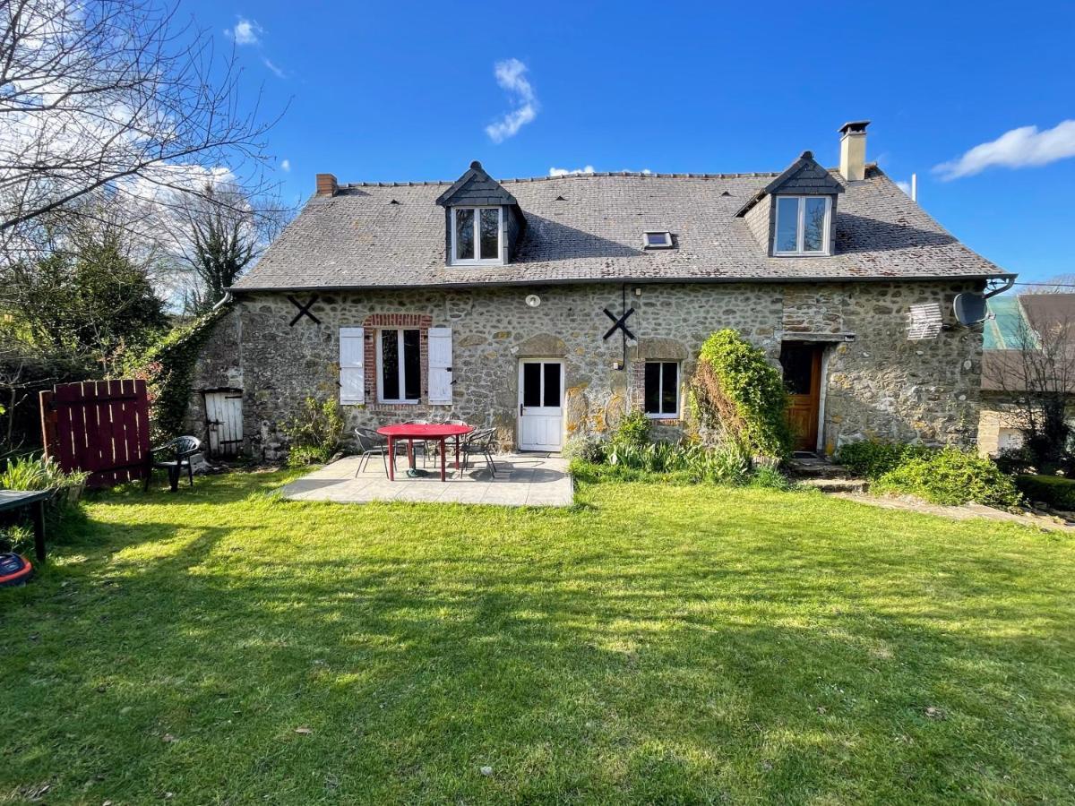 Bras D'Or Rural Gite Cottage By Farms & Lakes. Bais  ภายนอก รูปภาพ